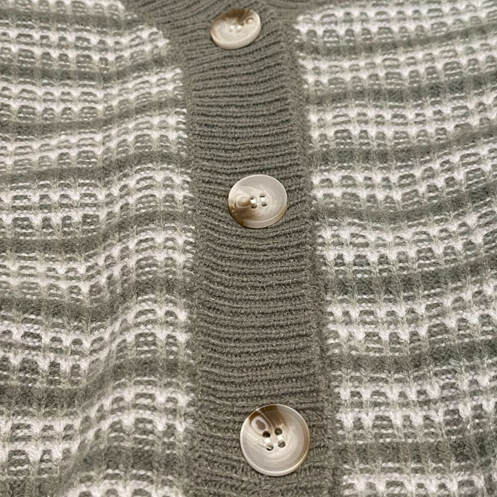Final Touch Green Striped Knit Cardigan Sweater Size M Like New - Picture 4 of 10